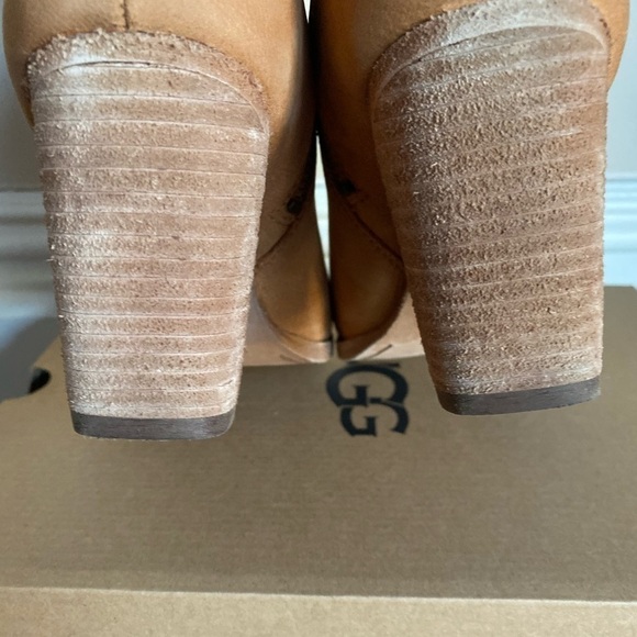 Frye Essa Leather Bootie in Sand Size 8M - Picture 5 of 9